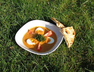 Linsen-Curry mit Eiern und Tomaten Linsen-Curry mit Eiern und Tomaten