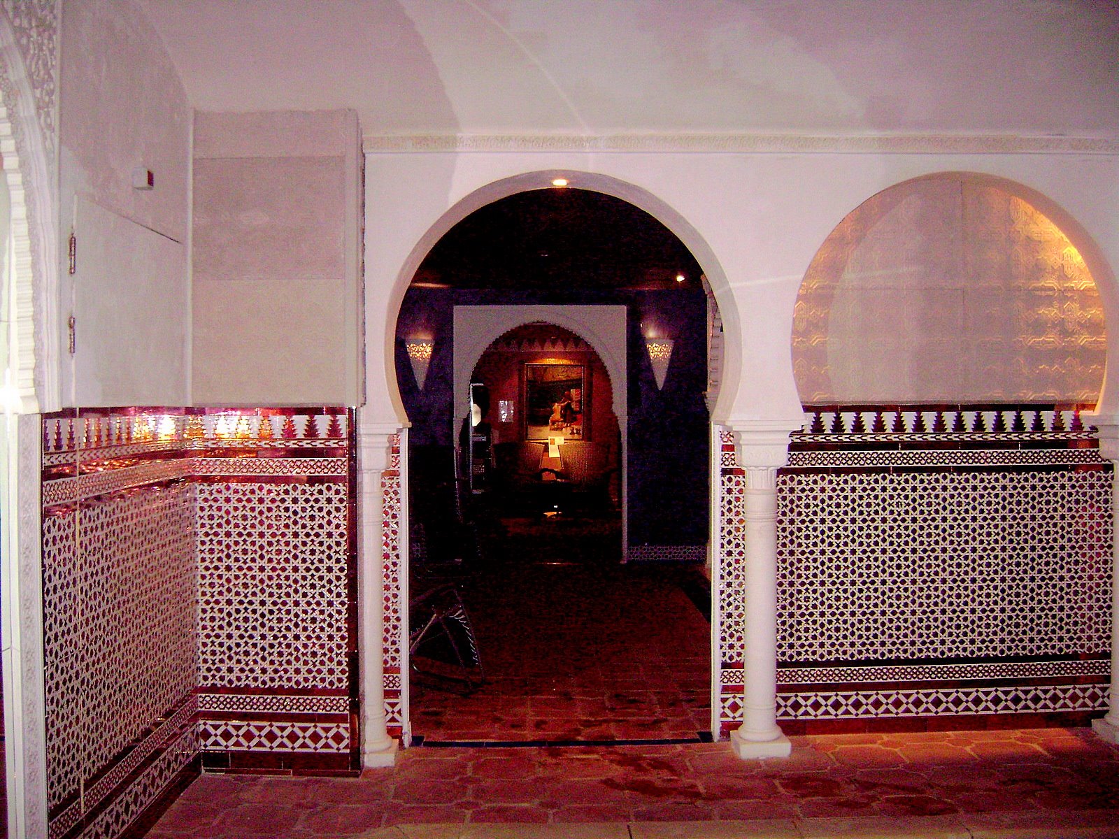 [File+205+167-1.jpg]
