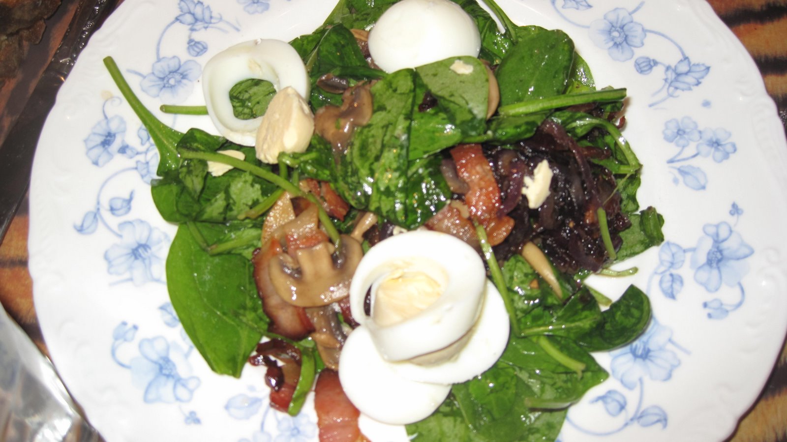 [Spinach+&+Bacon+Salad.JPG]