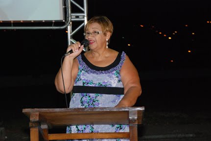 A ESCOLA FAF AGRADECE A PROFA LAURA ELISA PELA DOM DE FAZER BROTAR AMOR E DE AQUECER CORAÇÕES.