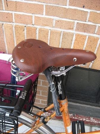 gyes leather saddle