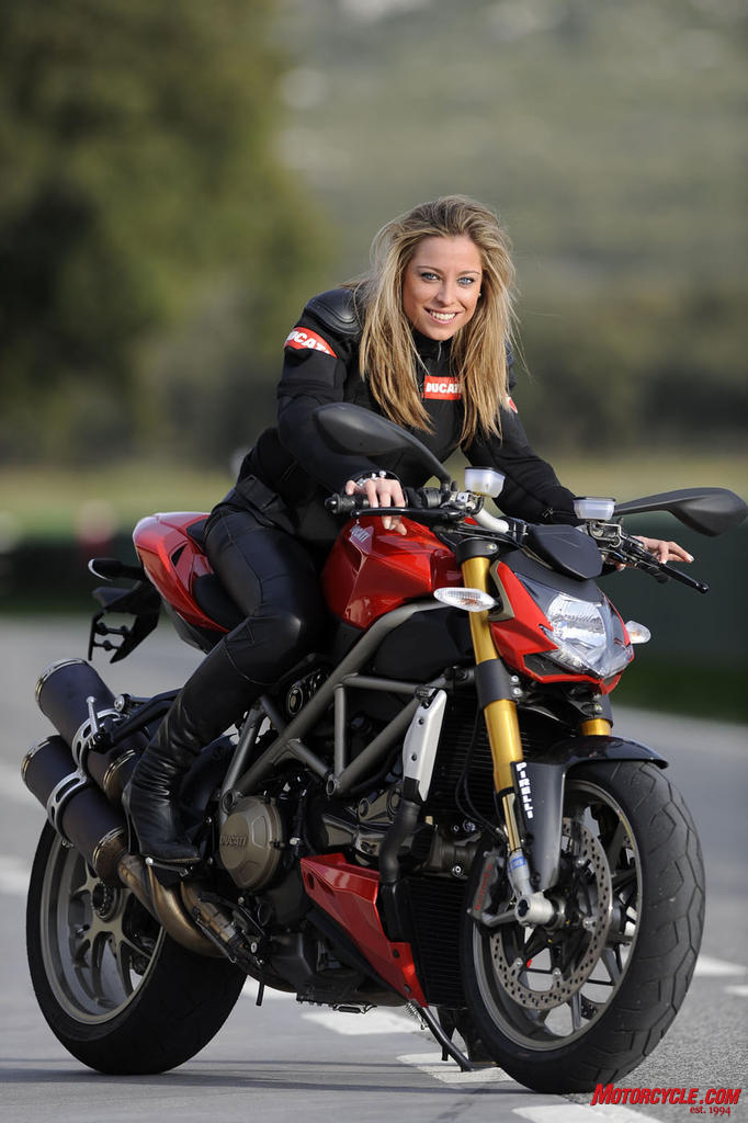 Dragoons Moto Clube: Motos e Mulheres