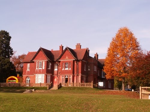 Fairthorne Manor House
