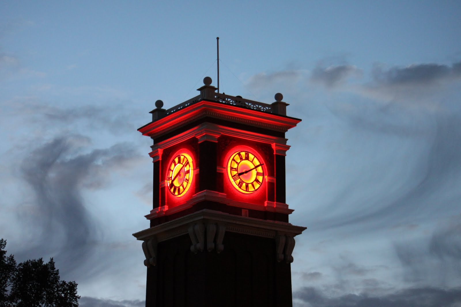 Imagine & Capture Bryan Clock Tower, Washington State University’s