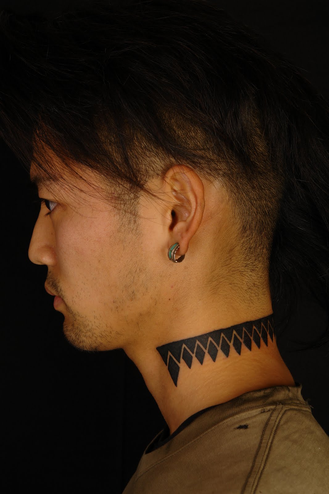 SHANE TATTOOS: Triangle Neck Tattoo