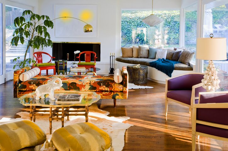 the blue house: julie bowen's LA home