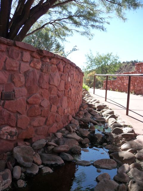 TerryRoars: Red wine, red rocks: wine tasting in Arizona