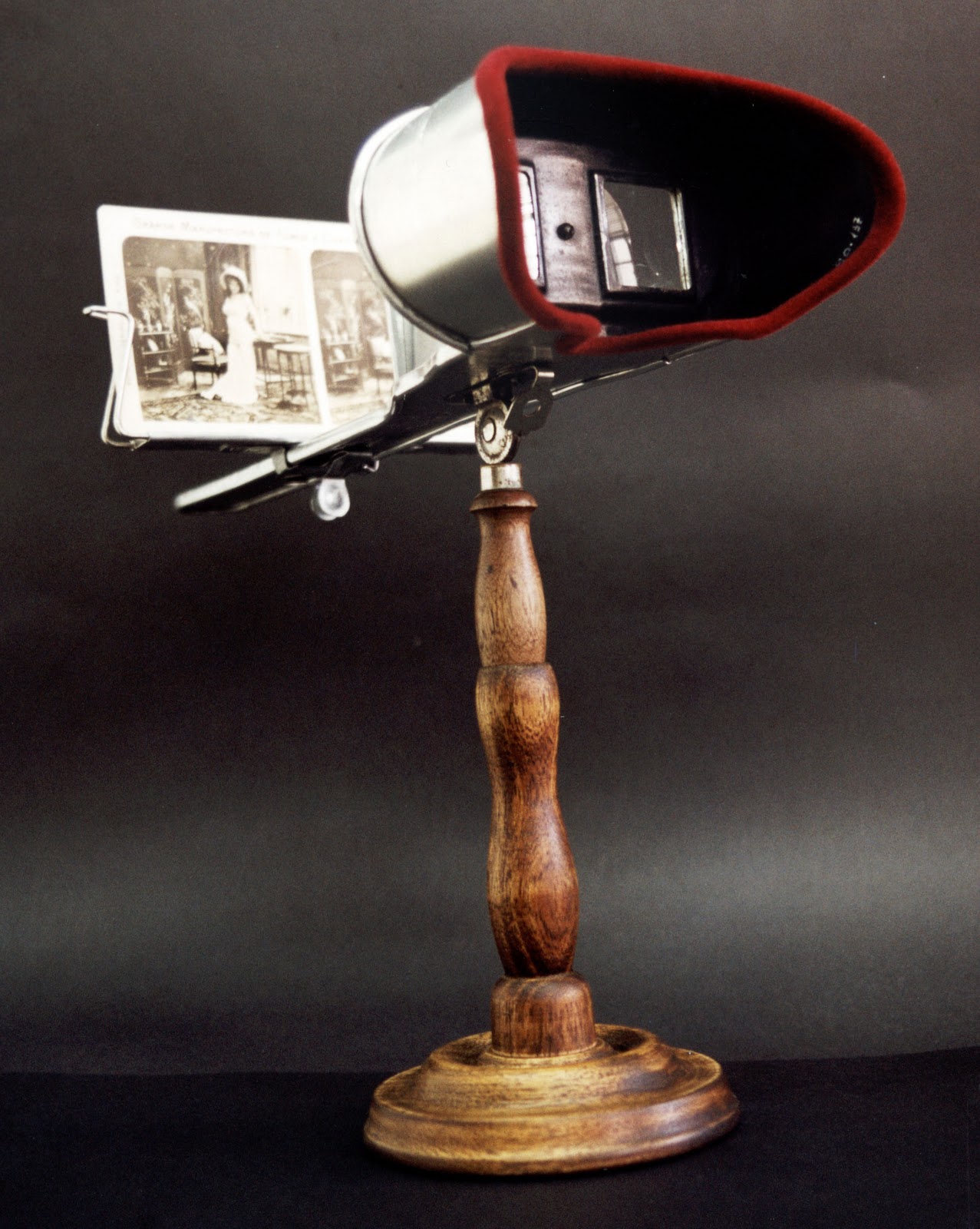 Museu da Comunicação FOTOGRAFIA Equipamentos Fotográficos Museu da Comunicação FOTOGRAFIA Equipamentos Fotográficos