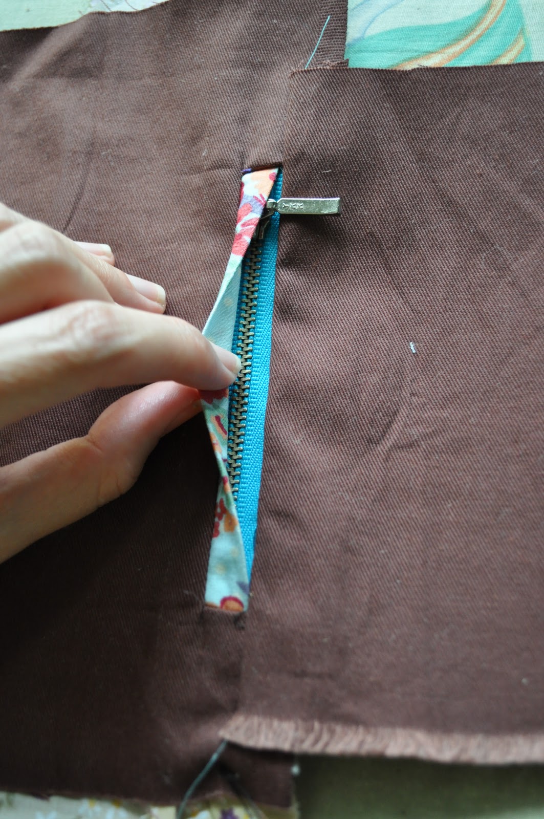 Bloom's Endless Summer Zippered welt pocket in a side seam