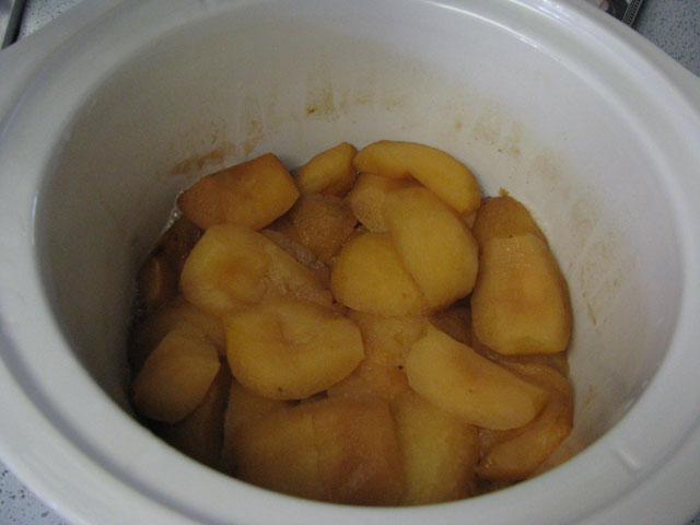 [Apple+Butter+After+3+Hours.jpg]