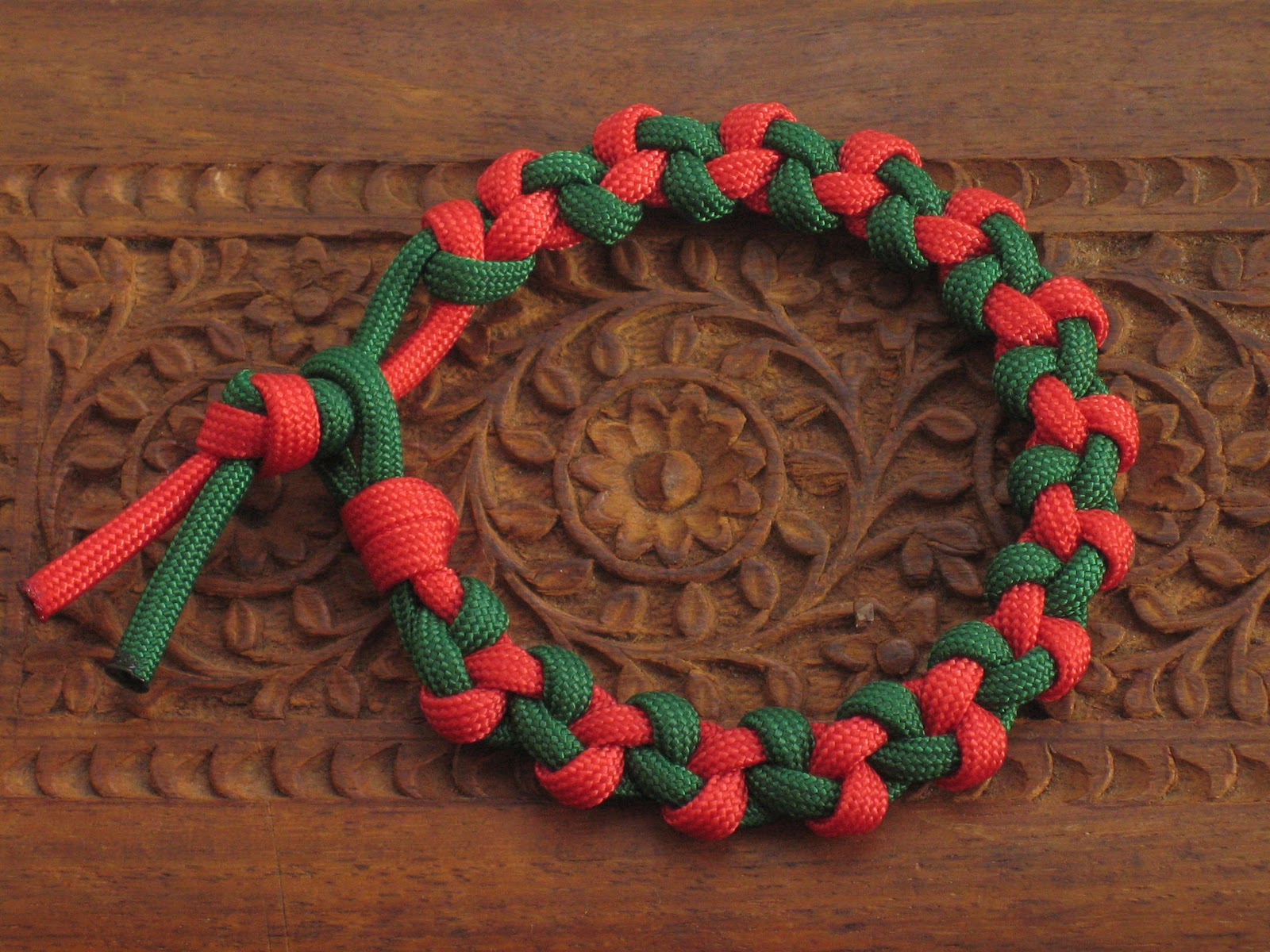 EVERYTHING PARACORD UK thai paracord roper;celtic tattered braid