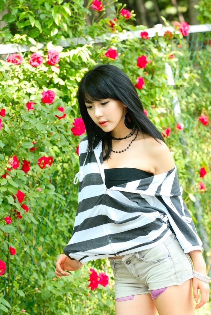 CELEBRITY PROFILE PICTURES: Korea Model Lee Ji Woo