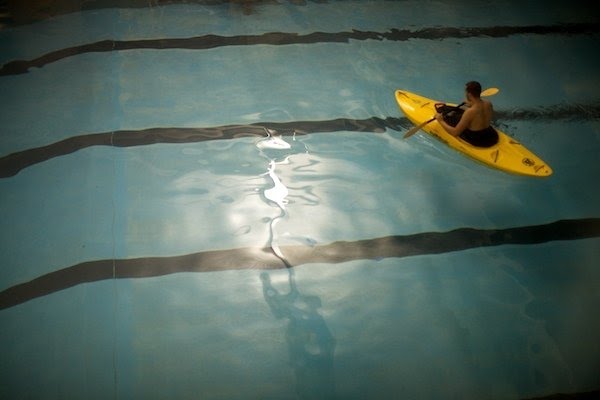 [kayak+in+pool.JPG]