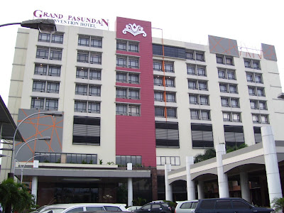 Hotel Grand Pasundan, Sunday morning, Jan. 31, 2010
