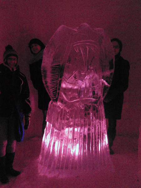 Ice sculpture