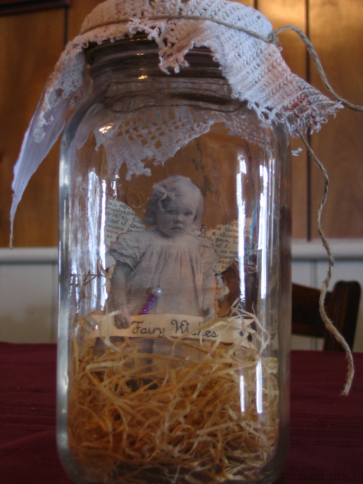 [Laura's+Captured+Fairy,+Jar.jpg]