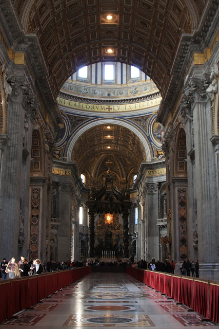 Visitar a BASÍLICA DE SÃO PEDRO do Vaticano e descobrir a história da religião | Itália