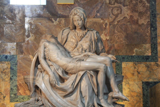 Visitar a BASÍLICA DE SÃO PEDRO do Vaticano e descobrir a história da religião | Itália