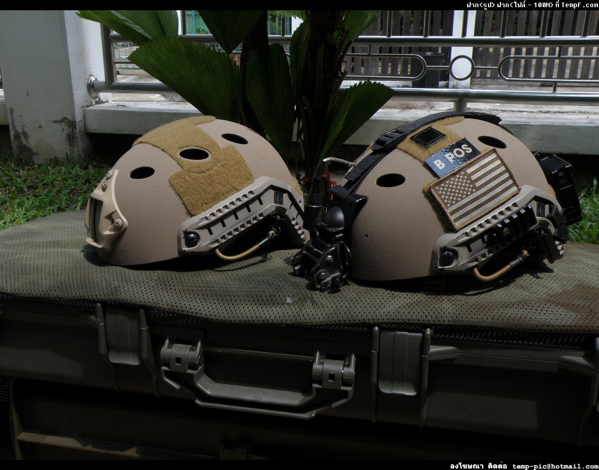 TACTiCALVOMiT Helmet Mich 2002 & Patch NVT