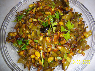 Latha's Kitchen: CHIKKUDUKAYA FRY / INDIAN BROAD BEANS CURRY