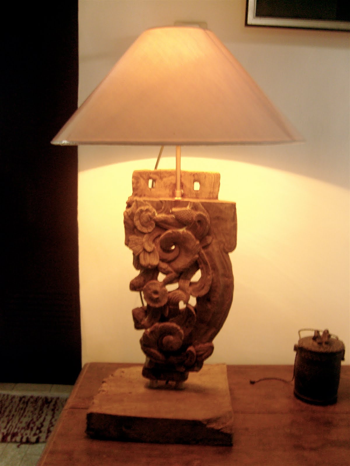 JOTO DESIGNS Carved teak wood table lamp