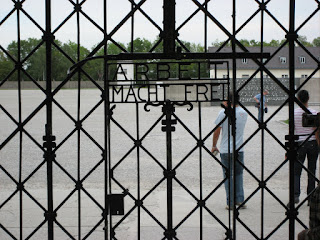 Arbeit macht frei Dachau Eingang