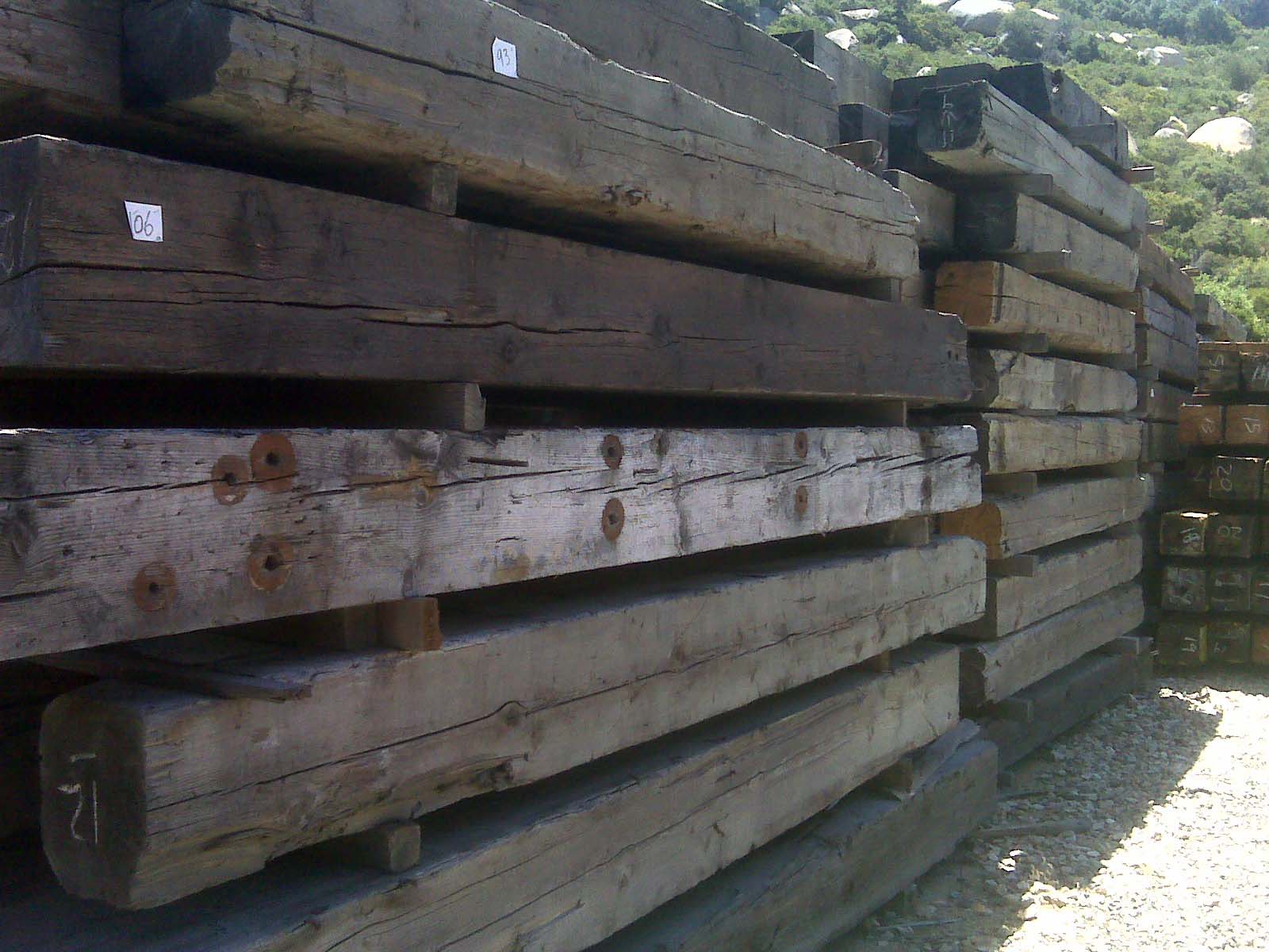 Love2Create where do you find reclaimed wood?