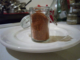 Homemade Taco Seasoning:  Who doesn't love a good taco, store bought seasoning packets are full of mystery ingredients and sodium.  Make you own fresh taco seasoning mix that doesn't have all the additives and bursting with Latin flavors! - Slice of Southern