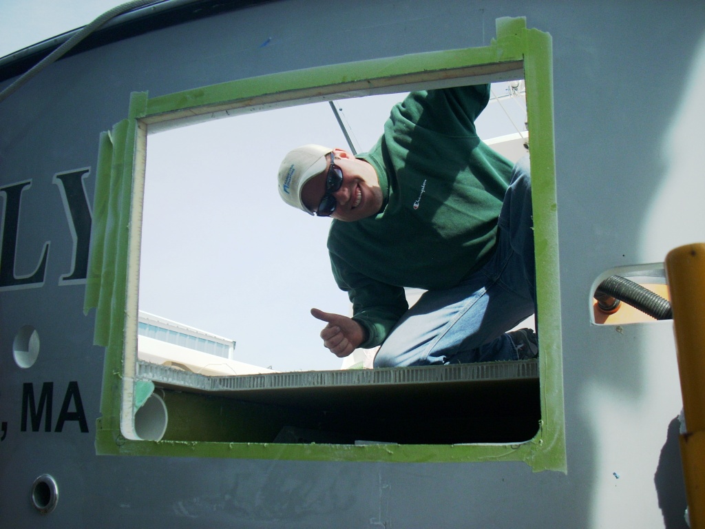 [Collin+in+the+Hole+cmp.JPG]