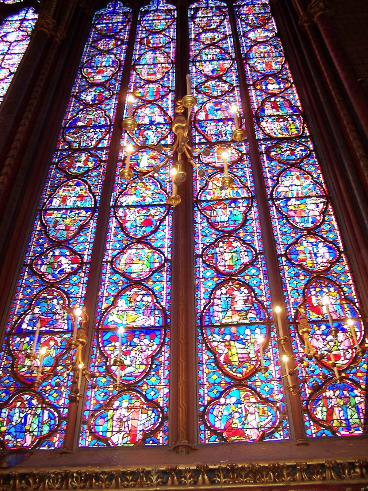 A GREAT EUROPE TRIP PLANNER STAINED GLASS