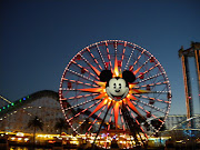 Disney California Adventure Update: Part 5: World of Color Preshow and Glow . (disneyland )