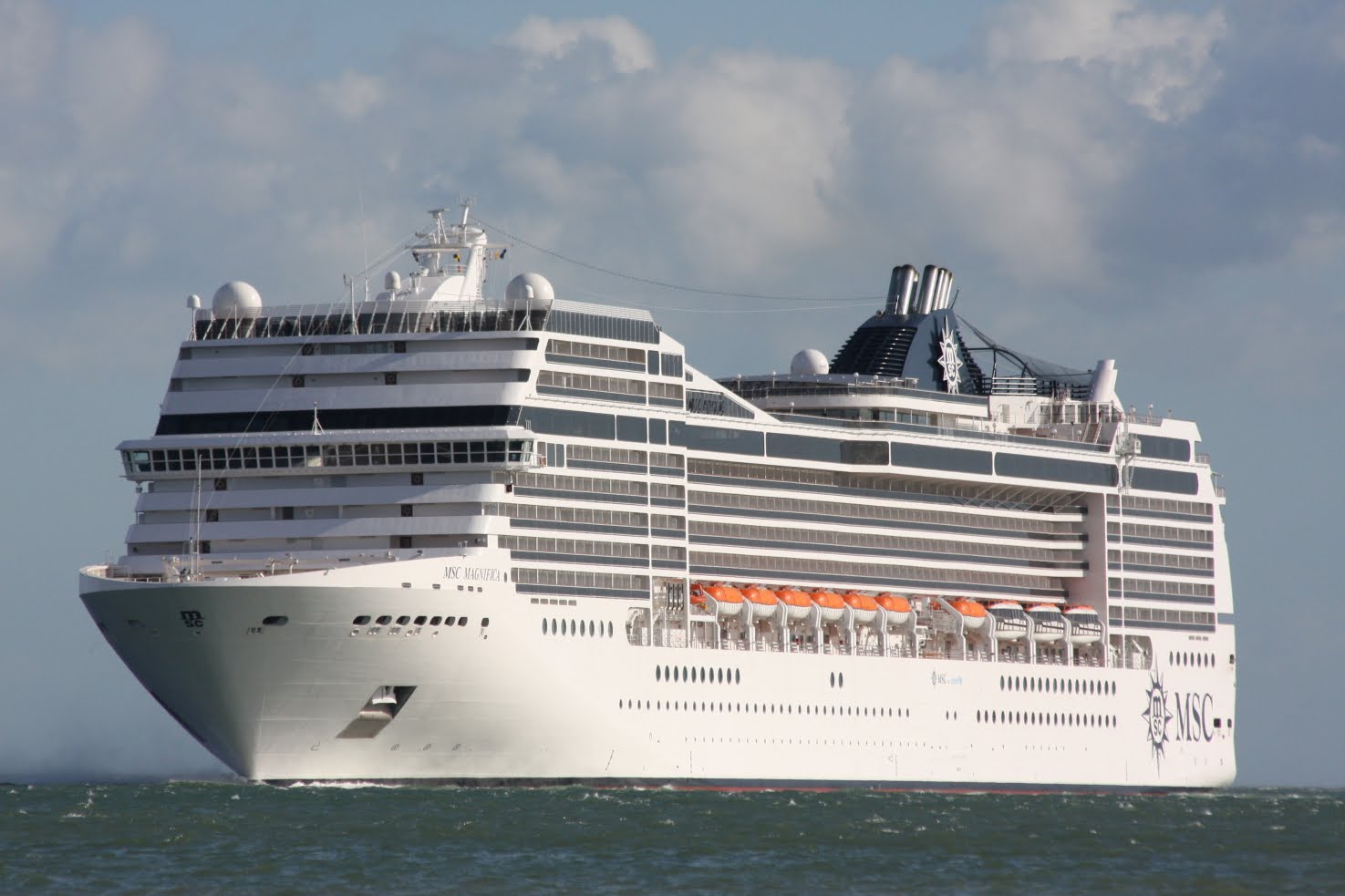 [Ship+Photo+MSC+Magnifica.JPG]