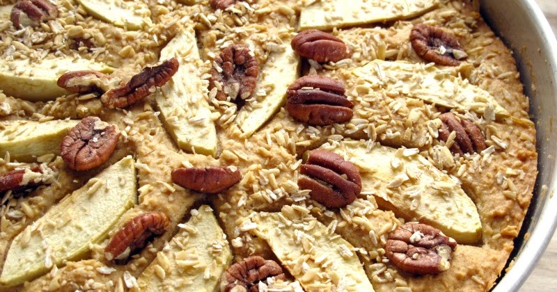 #Recipes: Oatmeal Apple-Pecan Breakfast Cake