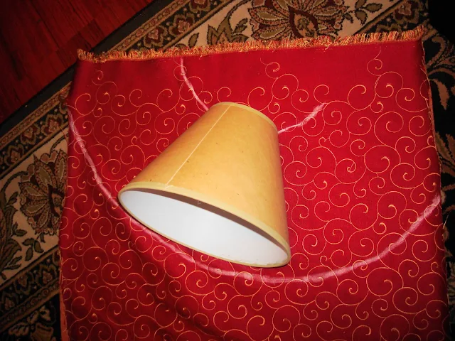 Easy way to cover lampshade