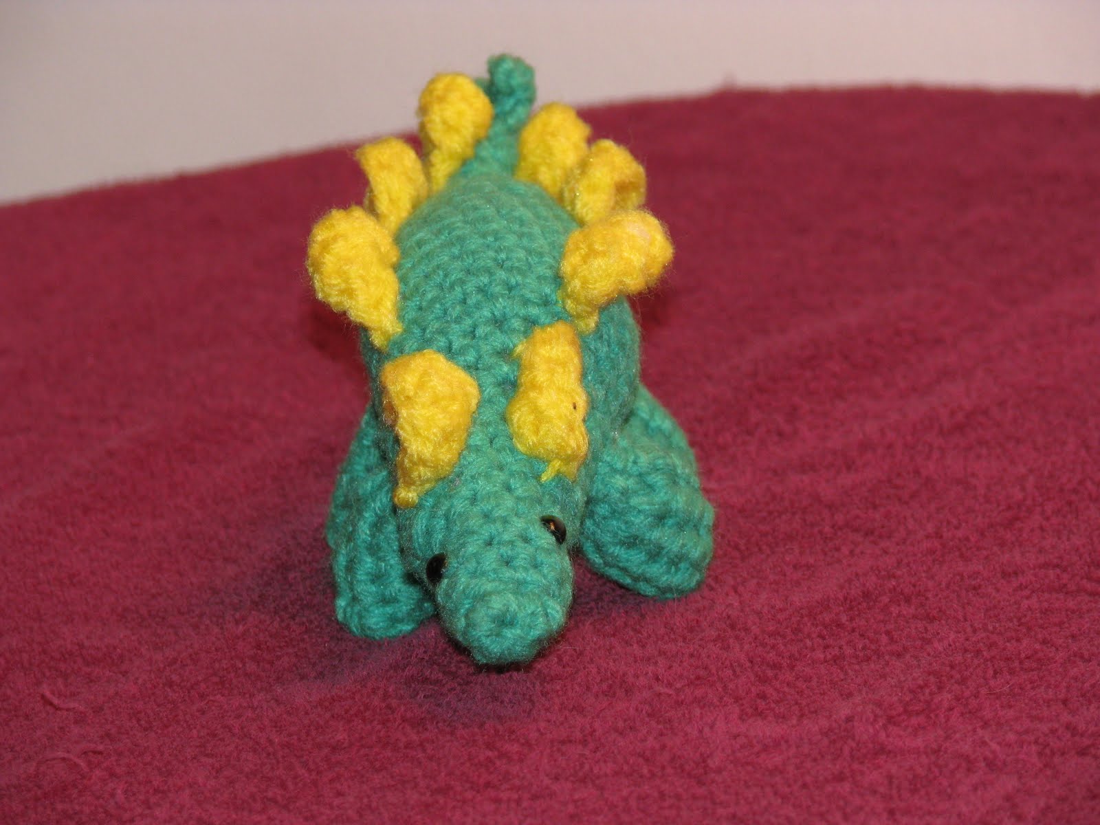craft-attic-resources-stegosaurus-amigurumi