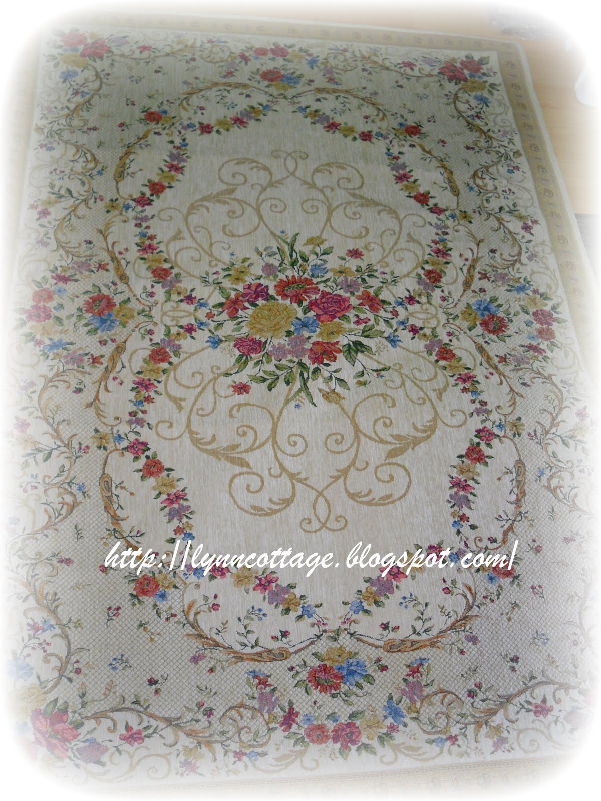 lynn's cottage MORE ENGLISH CARPET FOR SALE.................