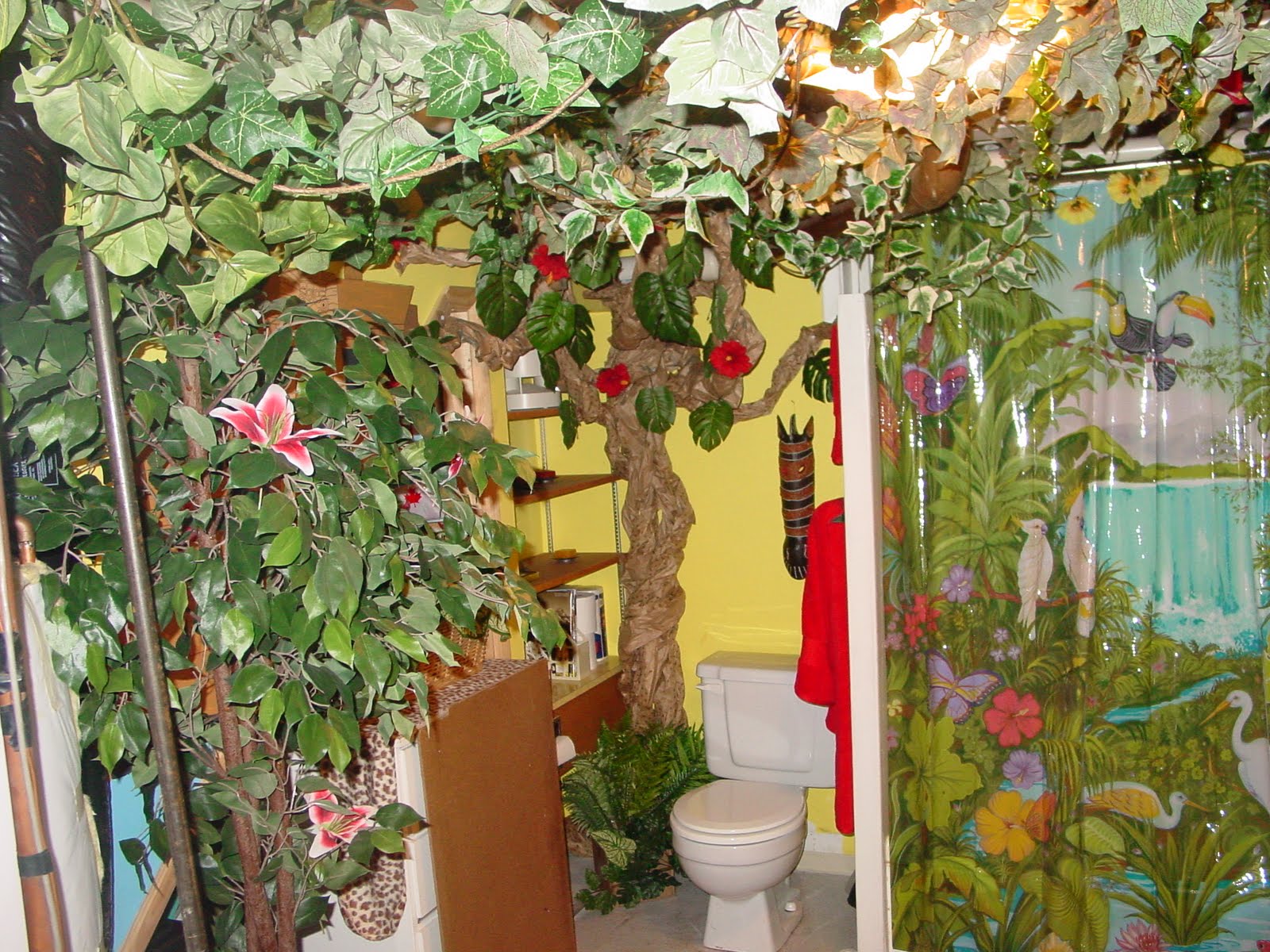 Jungle Bathroom