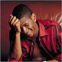 Usher Ditendang Fans Saat Konser