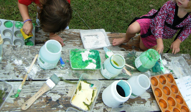 let the children play mixing potions messy play with preschoolers