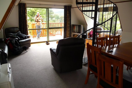 Marcos otra ve en la pieza que nos dieron acá en Picton