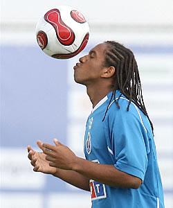 [anderson.bola.jpg]
