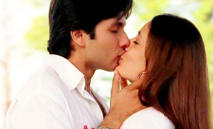 World Shahid Kareena Kissing