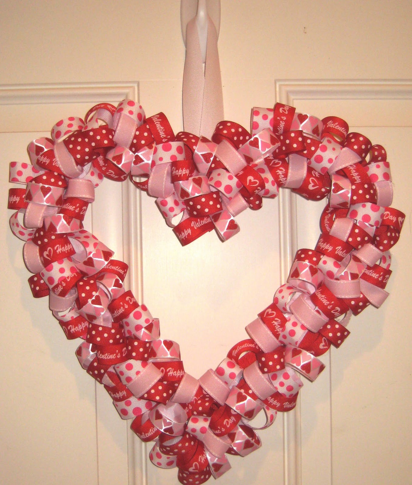 teach. craft. love.: Valentine's Heart Wreaths