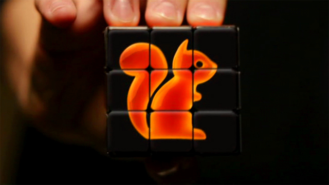 Un cubo de Rubik personalizado con la imagen de la Tarifa Ardilla