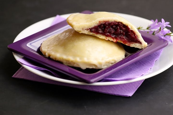 The Cooking Photographer Copycat Hostess Blackberry Fruit Pie