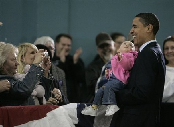 [Obama+with+baby+3.jpg]