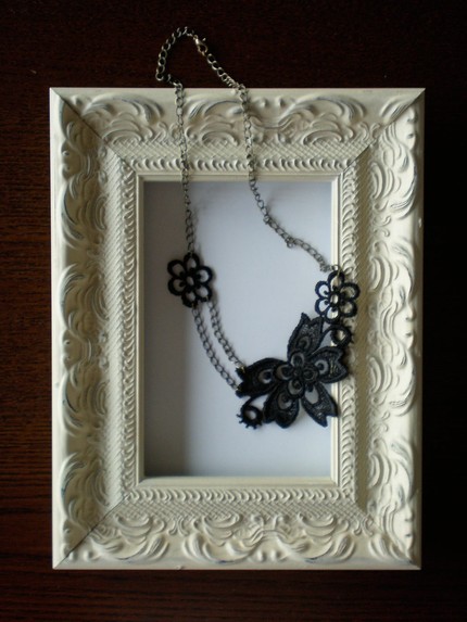 [LaceNecklace5.jpg]
