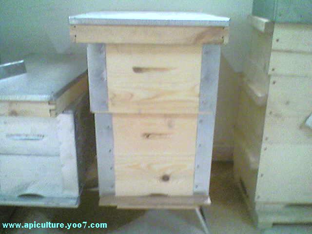 abeille et miel: Materiel apicole ادوات المنحل
