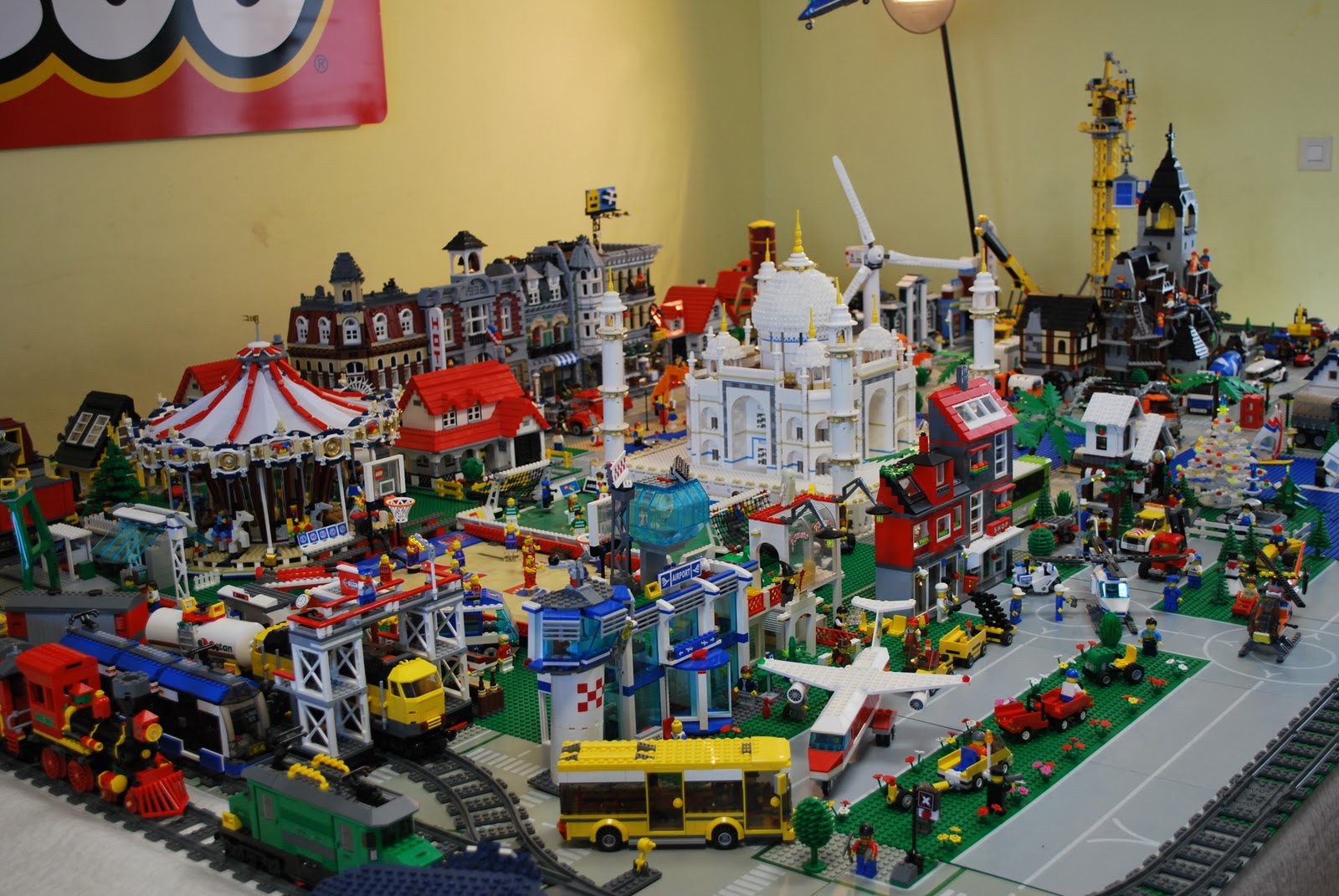 GWELEGO: mon exposition lego bessens 28 novembre 2010, je voudrais particuli?�rement remercier ma 