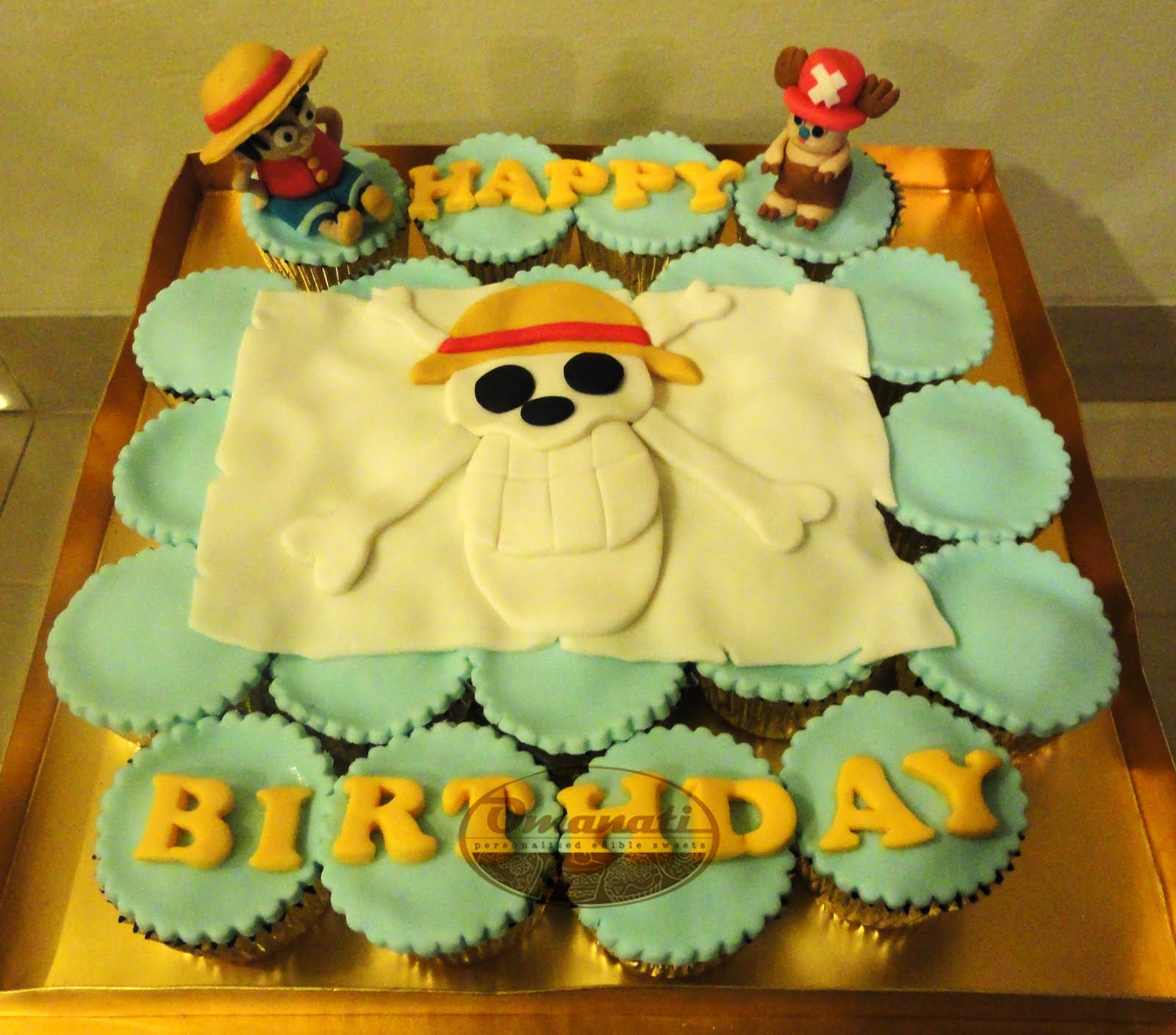 Omanati One Piece b'day cupcakes
